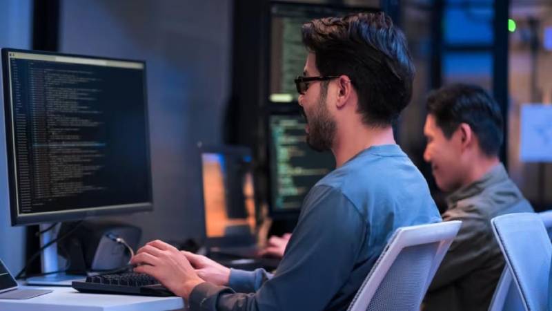 解码智能工厂:平鲁区工业软件定制的核心支撑与发展图景